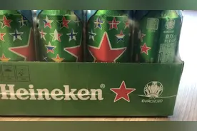 收到喜力啤酒外包装没有标注生产日期，消费者怀疑是假酒图片