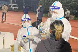 浙大紫金港校区封校 师生连夜核酸检测视频封面