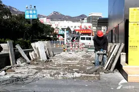 泰山火车站广场通道改造维修 全新面貌喜迎八方来客图片