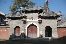 这座寺庙有什么来头？万历年间重修后，大小事务听命于锦衣卫图片