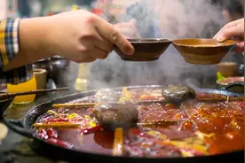 食道癌早期无典型症状，“抽烟喝酒趁热吃”人群两年一次内镜筛查图片