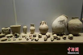伊拉克国家博物馆展示考古新发现图片