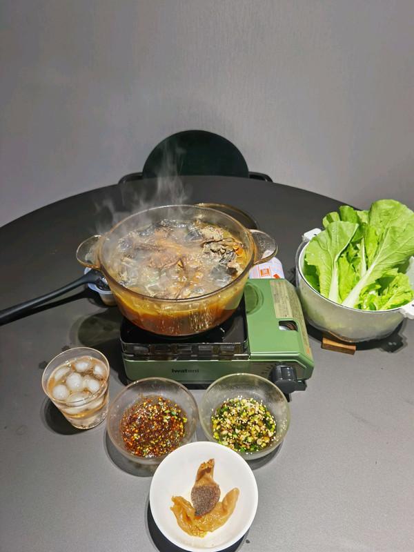 姬松茸花胶煲乌鸡的做法 2026年姬松茸花胶炖鸡的功效 姬松茸花胶煲乌鸡的做法 2026年姬松茸花胶炖鸡的功效