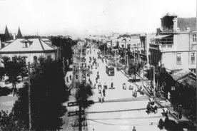 斯诺在北京：享受胡同生活，参与历史风云，卷入午夜凶案图片
