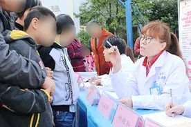 2022年儿童标准身高表出炉！附身高预测公式，来算算你家孩子能长多高！图片