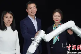 沪科研团队研发出自主智能无针疫苗注射机器人图片
