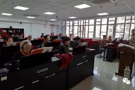 我们是一群老年大学圆钢琴梦的人图片