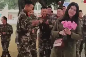 相恋534天，广西武警小哥从天而降硬核求婚图片