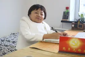 于海波：身高86厘米的“瓷娃娃”活成了“巨人”模样图片