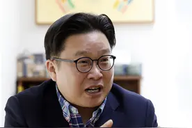 又来碰瓷？韩国教授宣称要“发起运动”在春节英文译法中去掉 Chinese（中国）图片