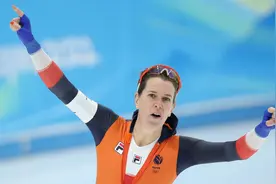 五届冬奥会夺金第一人！速度滑冰女子1500米荷兰老将书写传奇图片