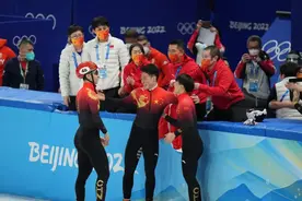 任子威夺金背后的这些瞬间，令人泪目——图片