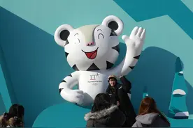 除了“冰墩墩”，这些可爱的动物也来过冬奥会图片