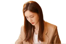 下周穿什么 | 开工第一周，朴敏英金晨的职场穿搭开课了图片