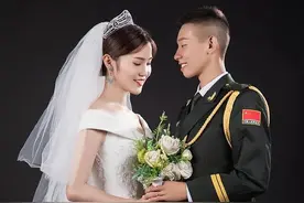 “女枪王”退伍一年后，当上了军嫂图片