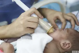 这种有毒饰品你还在给孩子戴吗？不仅会变笨还可引发重疾图片