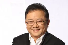 王刚：无背景、无人脉，和珅如何走到权力中心？图片