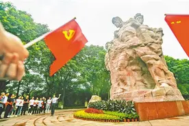 牢记嘱托加油干｜做红岩精神的守护者传承者图片