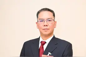 省级党报党端朋友圈｜湘鄂赣皖四省代表同声热议“中部崛起”——开创中部地区高质量发展新局面图片
