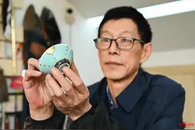 我在成都修瓷器｜“锔瓷人”王培波的“补心”秀活，将建微型展览馆图片