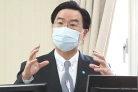 台“驻俄代表”被曝遭俄外交部训斥，吴钊燮：是交换意见图片