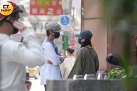 陈柏霖情缠10年「为庭萱庆生」低调现信义区！并肩回家…情侣鞋露馅图片