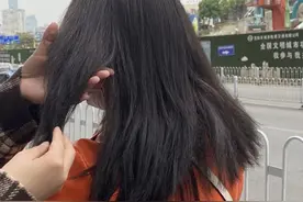一头秀发变“乱麻”！贵阳女子崩溃：等不到头发长好我就老了图片