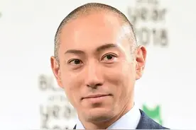 市川海老藏在妻子去世后密会多名女性，被爆料视妻为奴...图片