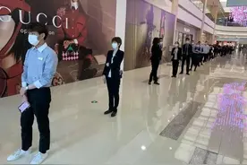 最新！杭州万象城临时封控，1000余人正在核酸采样｜上城区新增“三区”范围公布图片