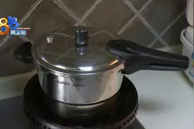 高压锅底座脱落“苏泊尔”提到干烧图片