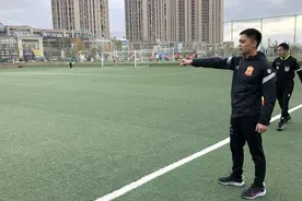 从足球桃花源迈向全国赛场！青岛“巨星”征战2022中冠联赛，投资人于海志期待借亚洲杯东风打造城阳首支职业队图片