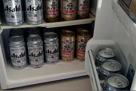 坚持同色系！强迫症网友餐盘：意外有降低食欲的效果图片
