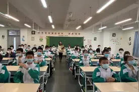 视频｜雨天也要动起来！顺德这所学校的“室内课间操”走红图片