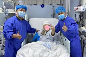 超大号脑瘤撑破头骨！北大深圳医院为八旬阿婆摘除“巨瘤”图片