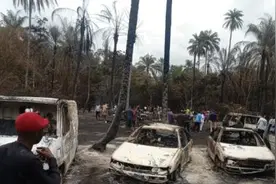 尼日利亚南部一非法炼油厂爆炸，超百人死亡图片