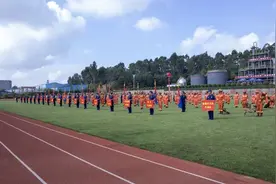 云南四季如春，消防练兵春如四季图片