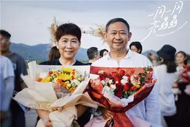 电影《一闪一闪亮晶晶》部分杀青 姜武蓝盈莹现身图片