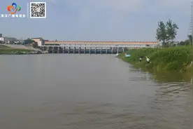 “五一”期间，武汉渔政保护长江母亲河不放松图片