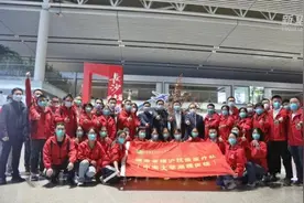 不言放弃，不负所托——“湘”“沪”合作攻重症图片