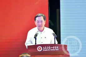 你好，十八岁！重庆一中举行高三学子成人礼图片