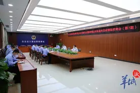 保持冲锋、连续作战，白云边检书写国门抗疫的新答卷图片
