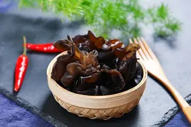 这6种食物可能暗藏“毒素”，却是餐桌上的常客图片