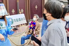 上海中心城区最大城市综合体今恢复线下运营！百余家餐饮、零售店迎来久违顾客图片