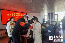 党建为引领！盘龙区双龙街道政企“手拉手”图片