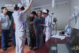 “没人敢对中国动武！”这底气背后有这样一个人：生命最后的10小时，感动全中国图片