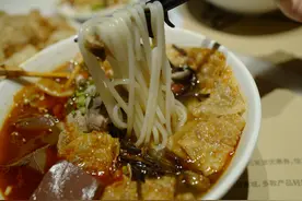 柳州螺蛳粉：从街头小吃到网红“大产业”图片