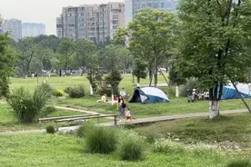 多地鼓励“周末2.5天”弹性作息 你怎么看？图片