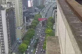 “交警喊我们不要动勒”！贵阳一男子竟口出狂言……图片