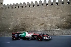 F1巴库站 周冠宇又双叒遭遇引擎故障退赛图片