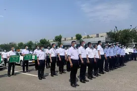 暑期驾考热济南抽出700多名教练专为学生服务，40天就能拿证图片